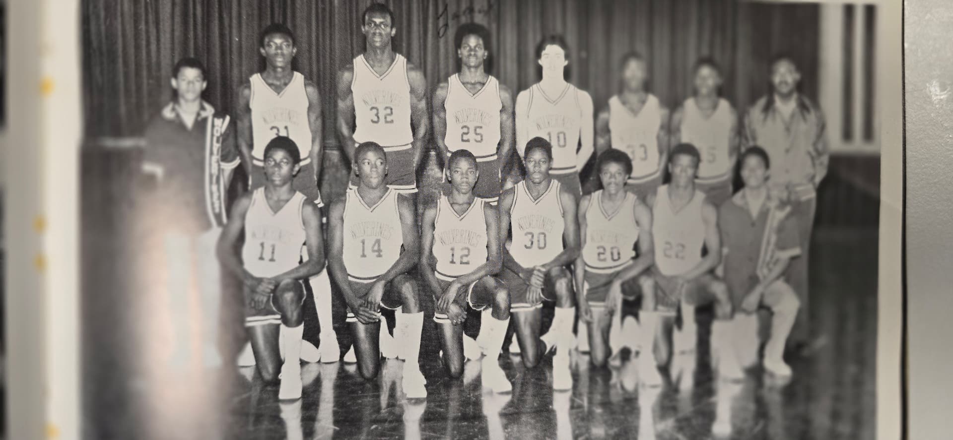 Lamar Lowery mit seinem Basketballteam